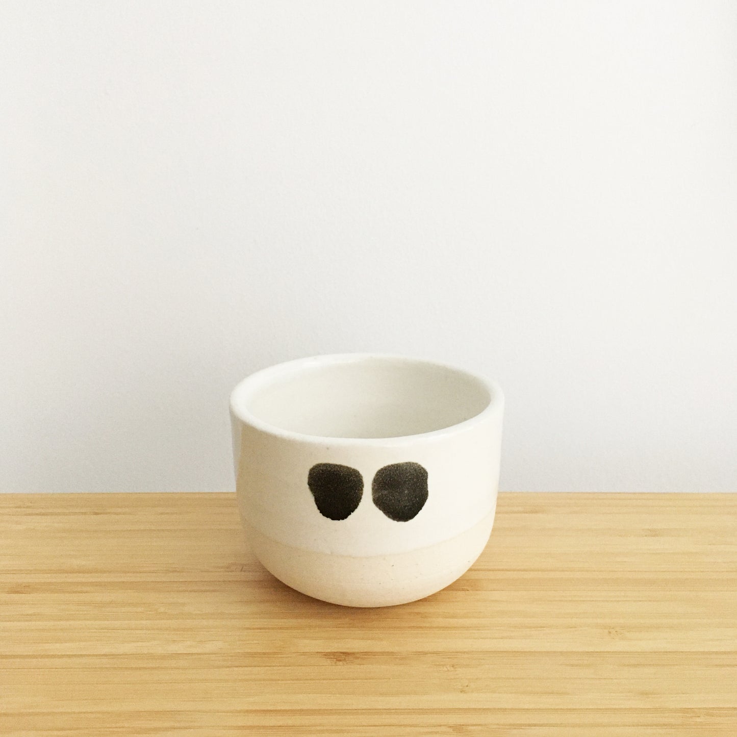 Round Cup, double thick spots