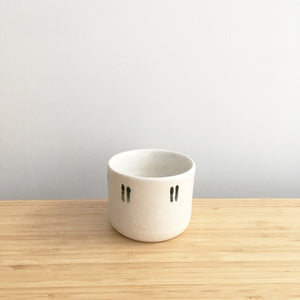 Round Cup, short, double thin lines